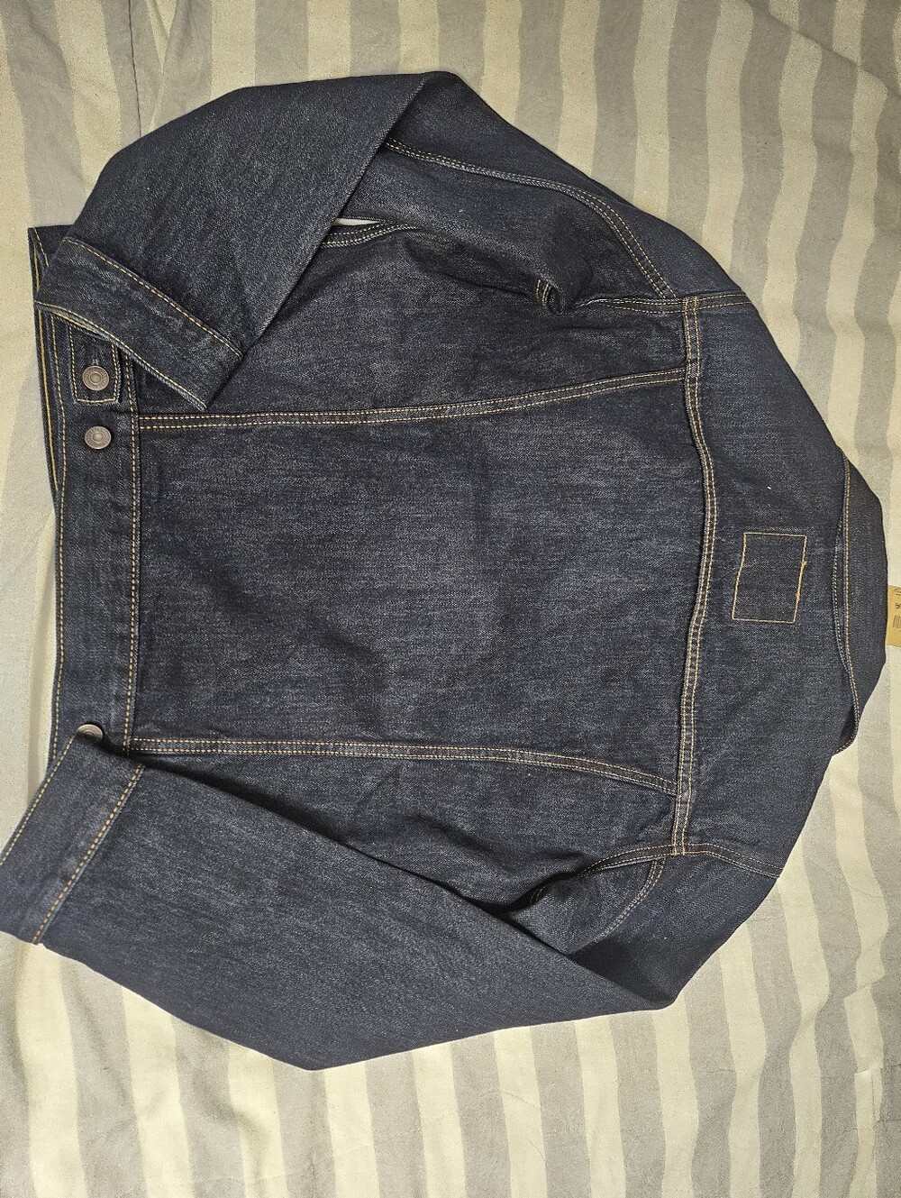 Levi's Men's Dark Blue Denim Trucker Jacket - Picture 3 of 4